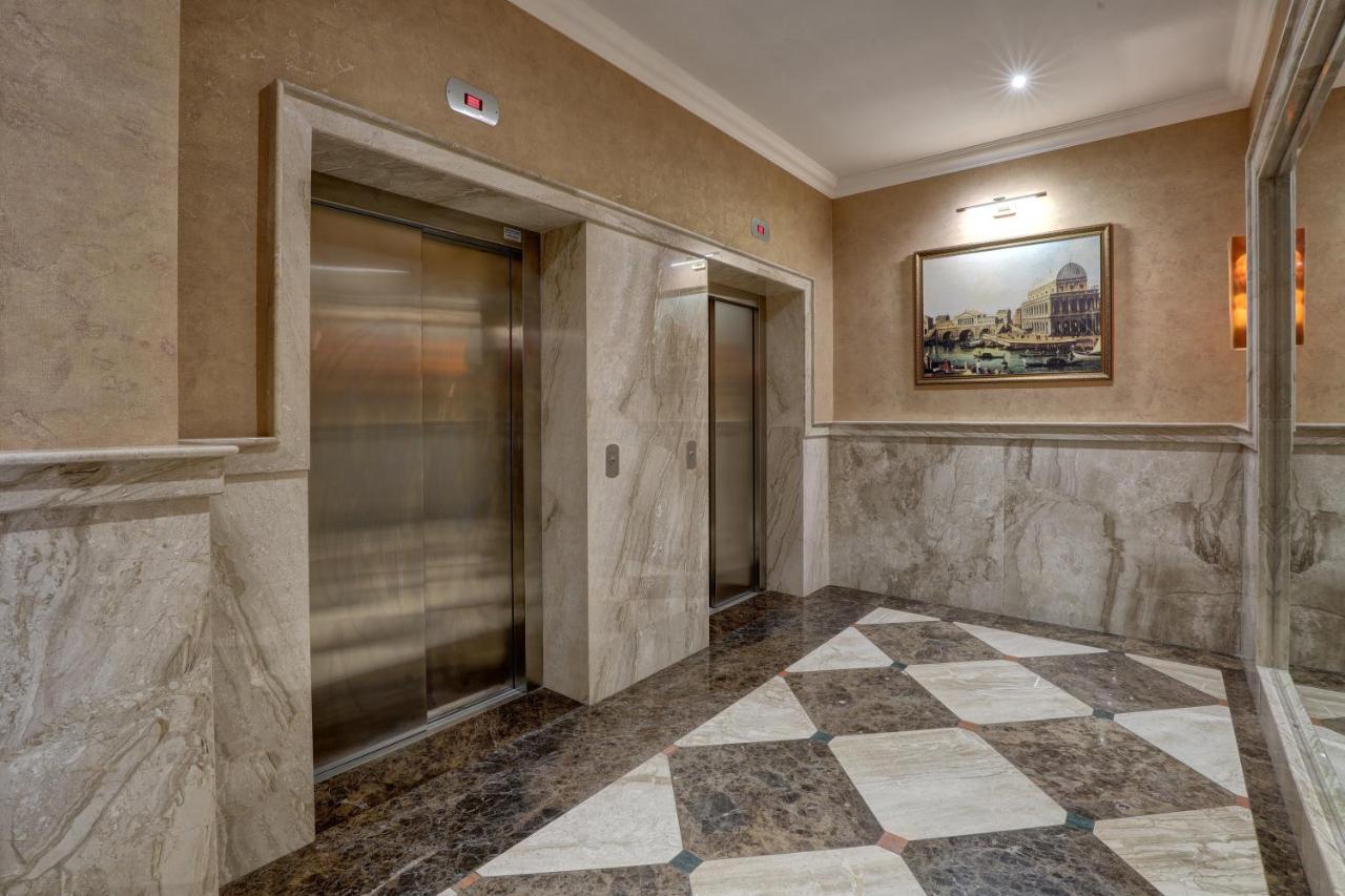 Luxury Center Apartments In Grand Karavel Varna Esterno foto