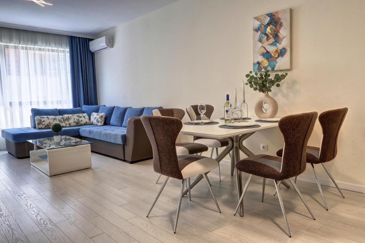 Luxury Center Apartments In Grand Karavel Varna Esterno foto